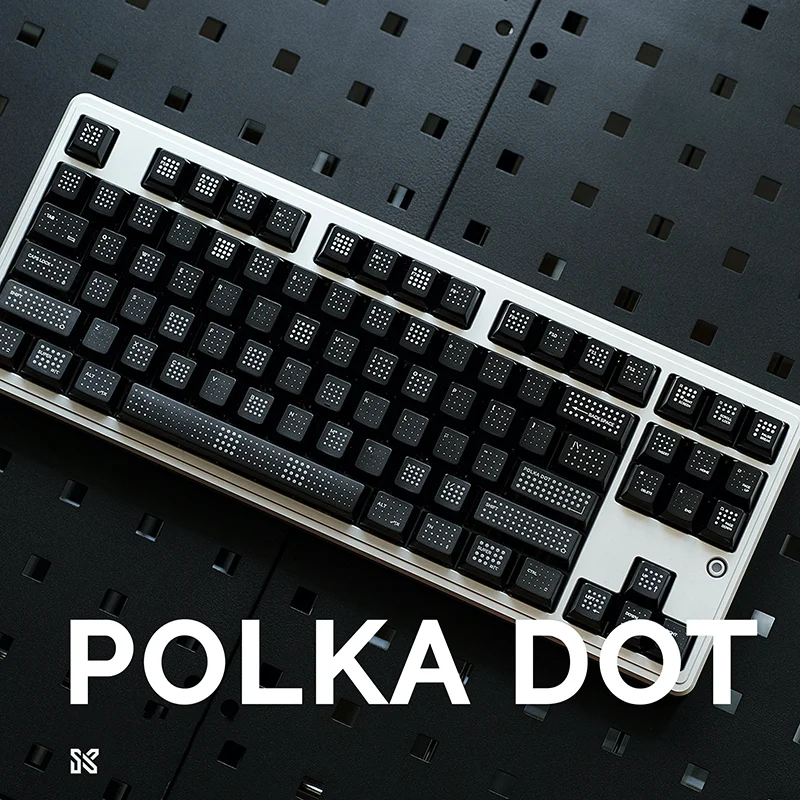 SINOKEY Polka Dot Complete Keyboard - Assembled Black Keycap Set Showcase Complete mechanical keyboard with black polka dot keycaps installed, white keyboard frame, professional gaming setup